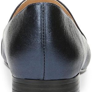 naturalizer navy flats